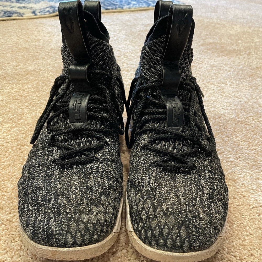 Nike Zoom Lebron 15 size 11